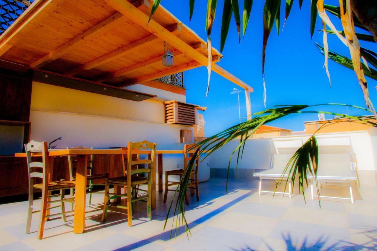 "Sea & Center" Free Beach, Wifi, Mini Pool, Roof Terrace, Ladispoli, Rome Exterior photo
